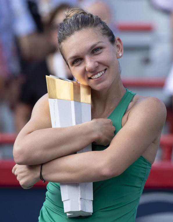 Thắng kịch tính, Simona Halep bảo vệ thành công danh hiệu Rogers Cup - Ảnh 3.