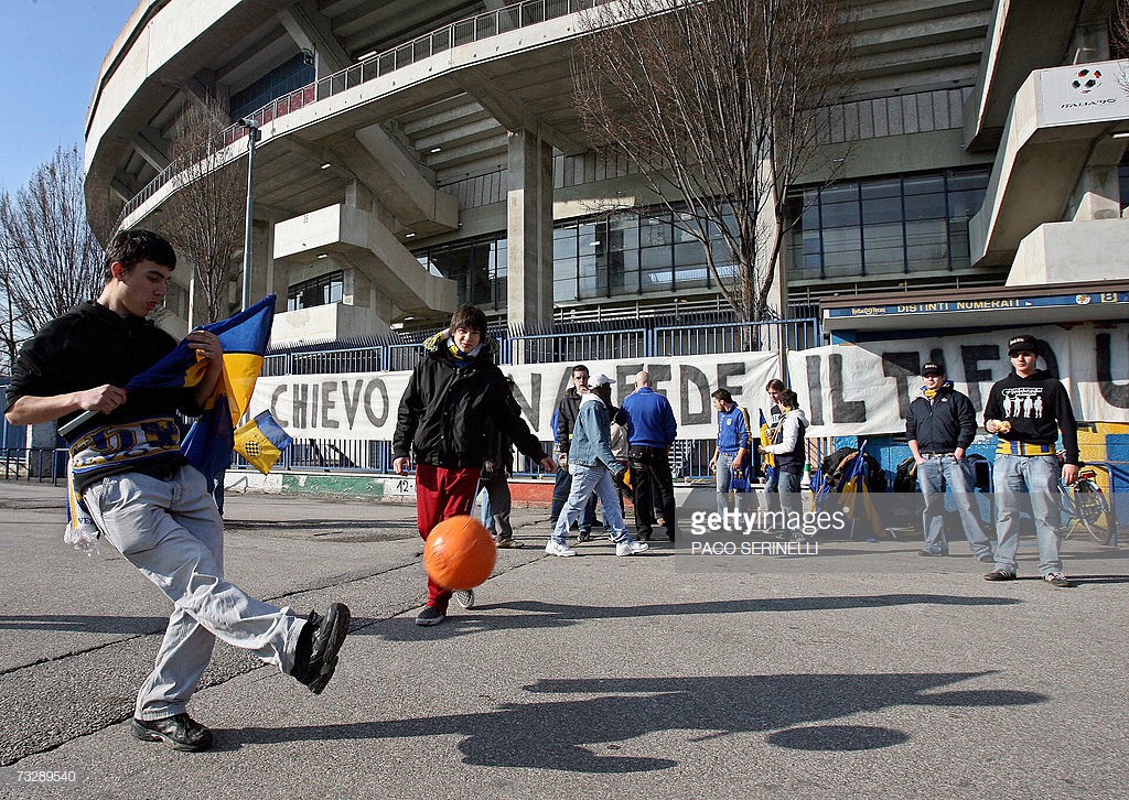 Verona vào trạng thái... chống khủng bố trong ngày đón Ronaldo ở vòng mở màn Serie A 18/19 - Ảnh 4.