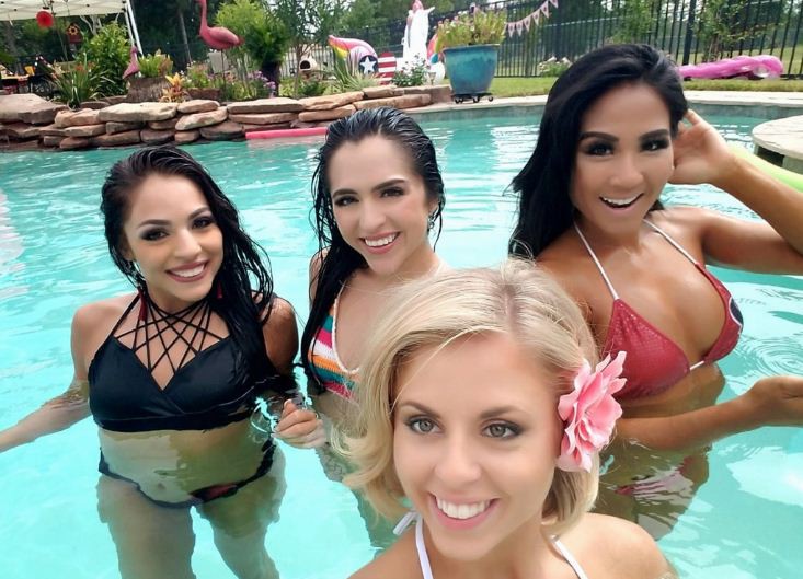 Các cựu hoạt náo viên Houston Rockets tham gia tiệc bikini tại bể bơi - Ảnh 11.