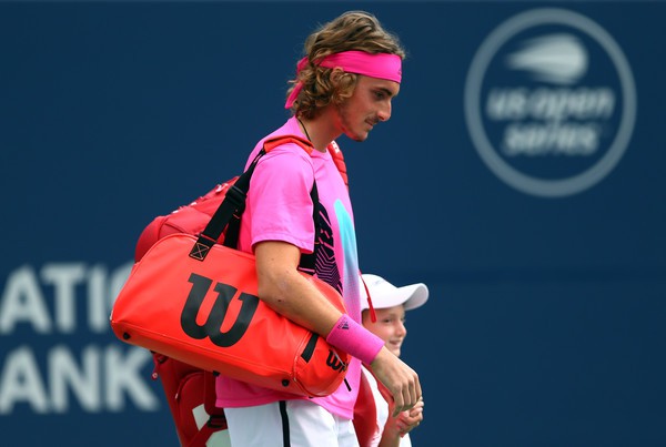 Cincinnati Masters 2018: Ngựa ô Tsitsipas sớm bị đá bay khỏi giải - Ảnh 1.