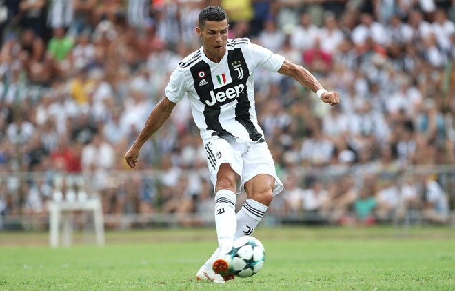 Cơn sốt Ronaldo lan ra toàn thế giới, bản quyền Serie A đắt hàng chưa từng thấy - Ảnh 1.