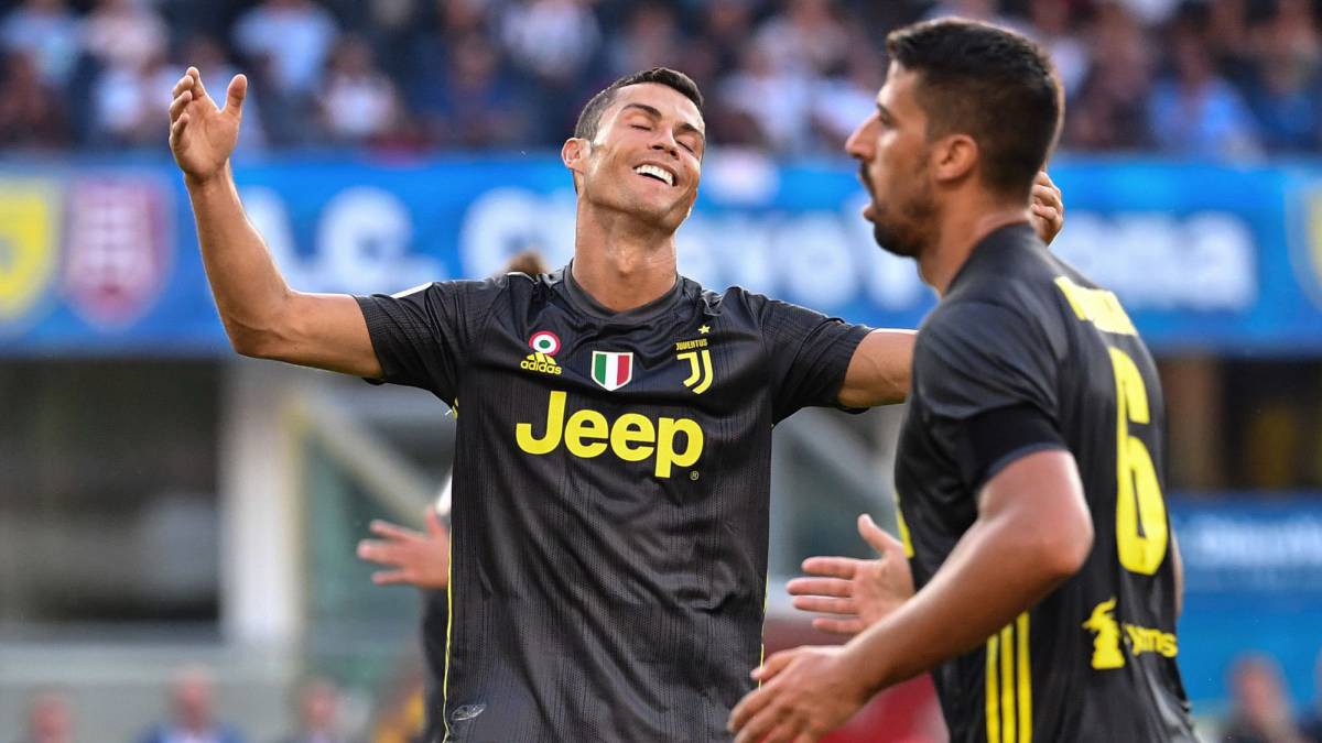 Truyền thông phản ứng thế nào về màn ra mắt của Cristiano Ronaldo tại Serie A? - Ảnh 1.