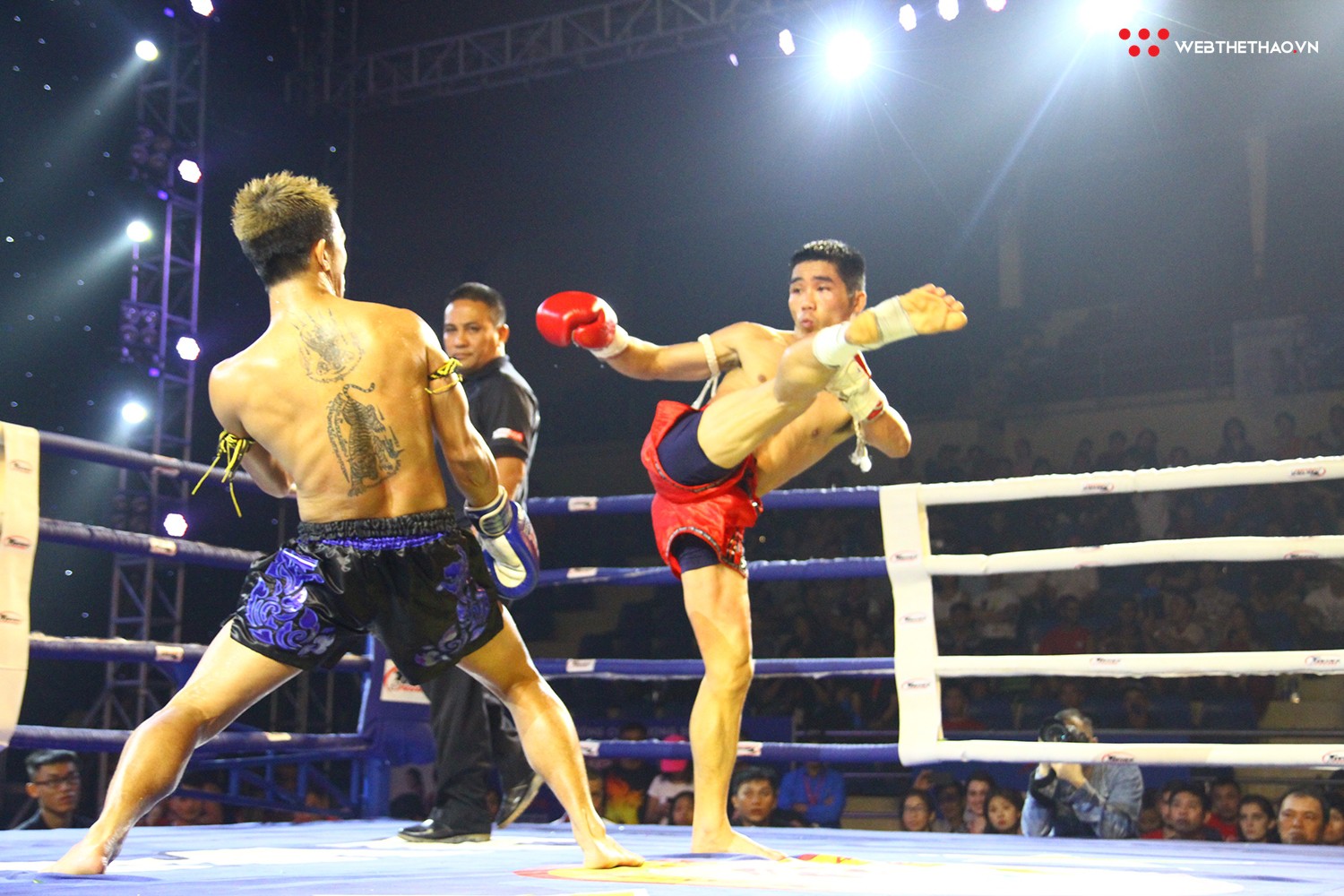 Muay Thai Fight Night 2018: Nguyễn Trần Duy Nhất thắng thuyết phục võ sĩ Thái Lan  - Ảnh 8.