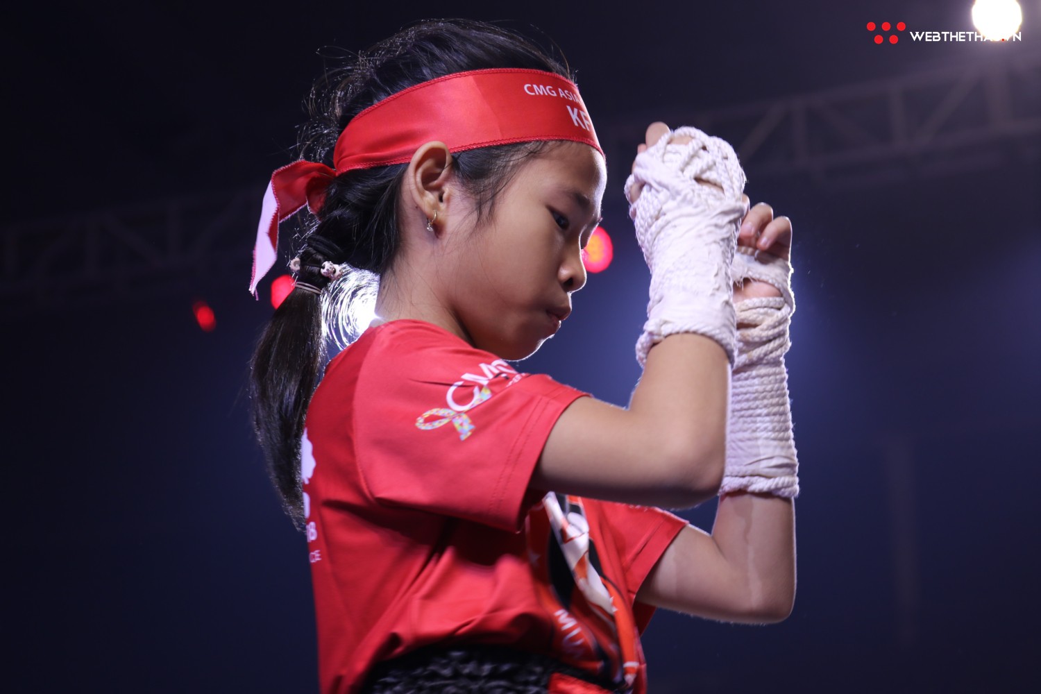 Muay Thai Fight Night 2018: Nguyễn Trần Duy Nhất thắng thuyết phục võ sĩ Thái Lan  - Ảnh 11.