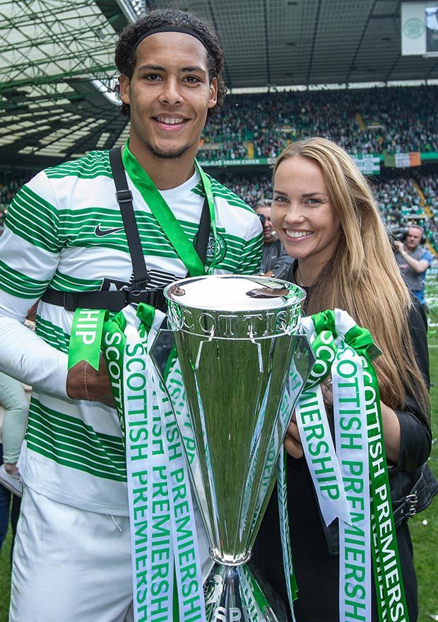 Nửa kia của Virgil van Dijk nổi bật giữa các nàng WAGs của Liverpool - Ảnh 2.