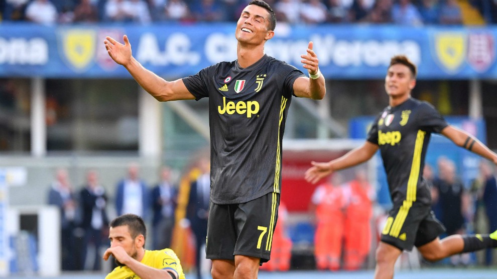 Thống kê khó tin chỉ ra Ronaldo sẽ theo bước các huyền thoại chinh phục cả Serie A? - Ảnh 2.