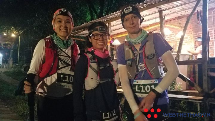 Loop Ultra Trail 2018: Đêm lầy lội trên đỉnh Ba Vì - Ảnh 6.