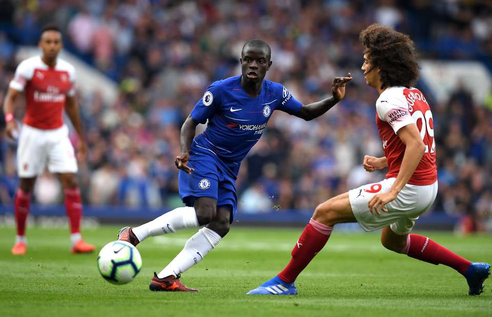 Choáng với cách HLV Sarri hô biến Kante từ máy quét thành “máy bắn bóng lợi hại cho Chelsea - Ảnh 10.