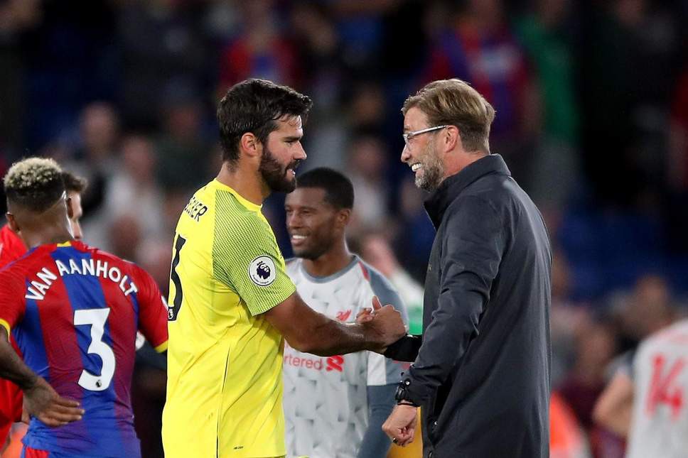 Jurgen Klopp biến hàng thủ Liverpool thành pháo đài bất khả xâm phạm như thế nào? - Ảnh 8.