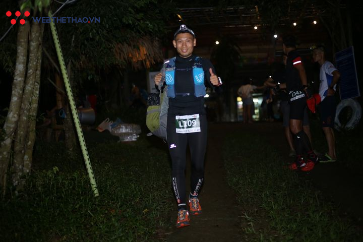 Loop Ultra Trail 2018: Đêm lầy lội trên đỉnh Ba Vì - Ảnh 14.