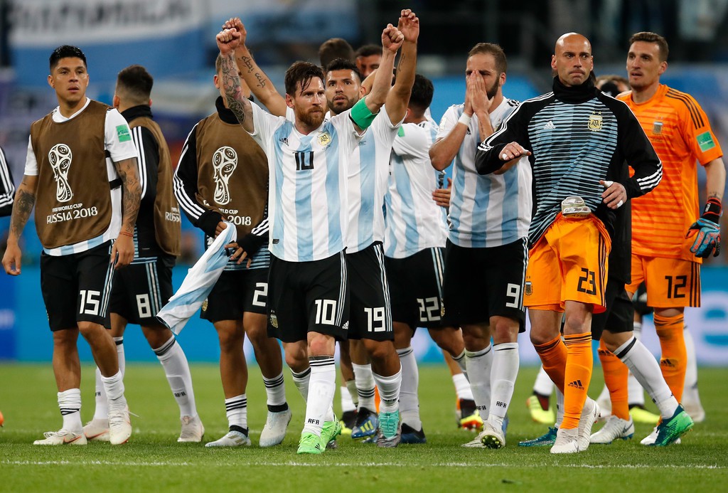 CĐV Argentina sốc trước khả năng Messi không còn chơi cho ĐTQG - Ảnh 5.