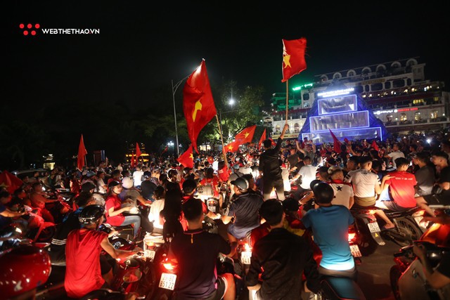CĐV Thái nể phục, tôn vinh Olympic Việt Nam là “vua”bóng đá Đông Nam Á - Ảnh 1.