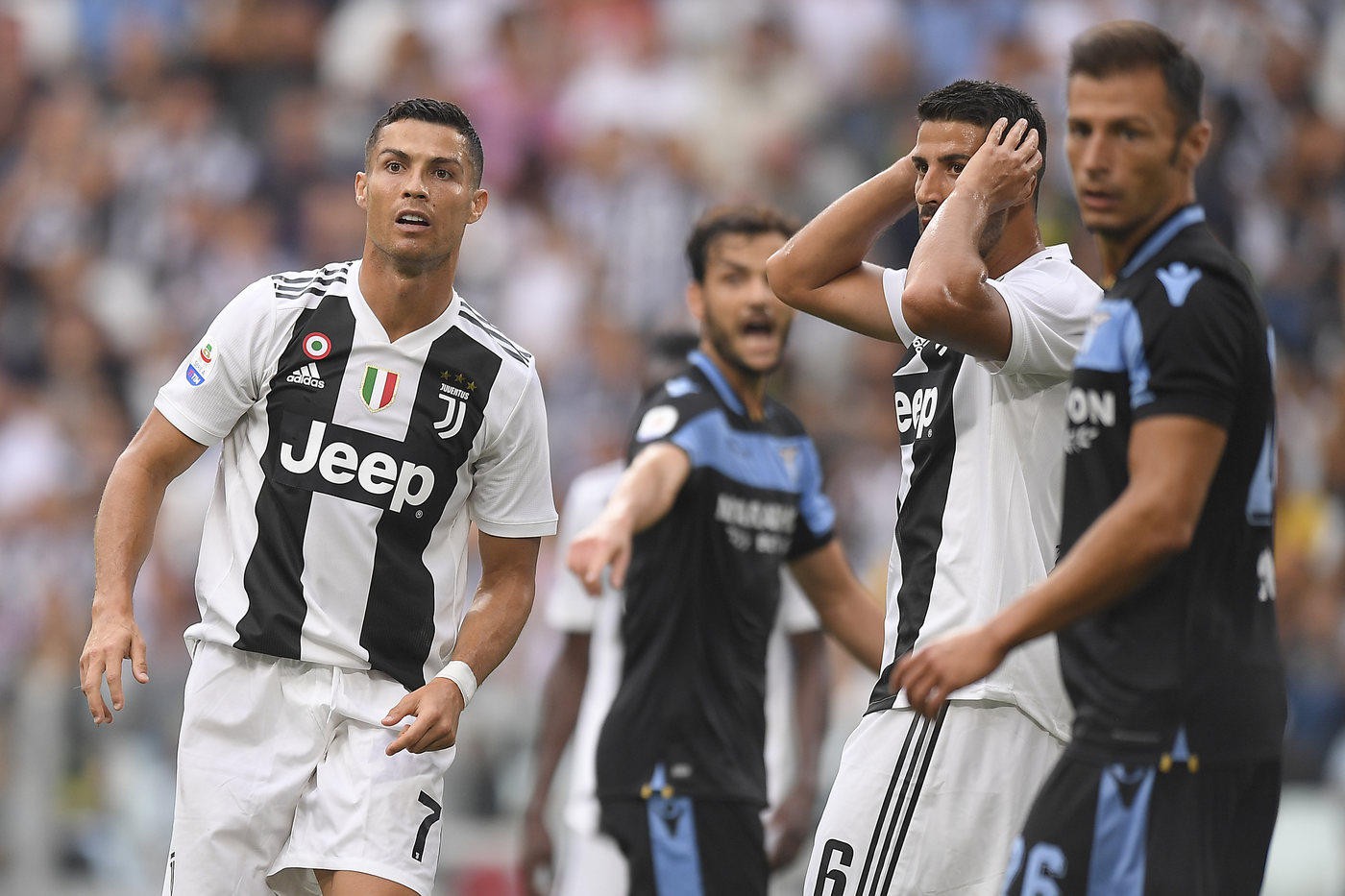 Ronaldo ghi bàn hụt và 5 điểm nhấn thú vị từ trận Juventus - Lazio - Ảnh 1.