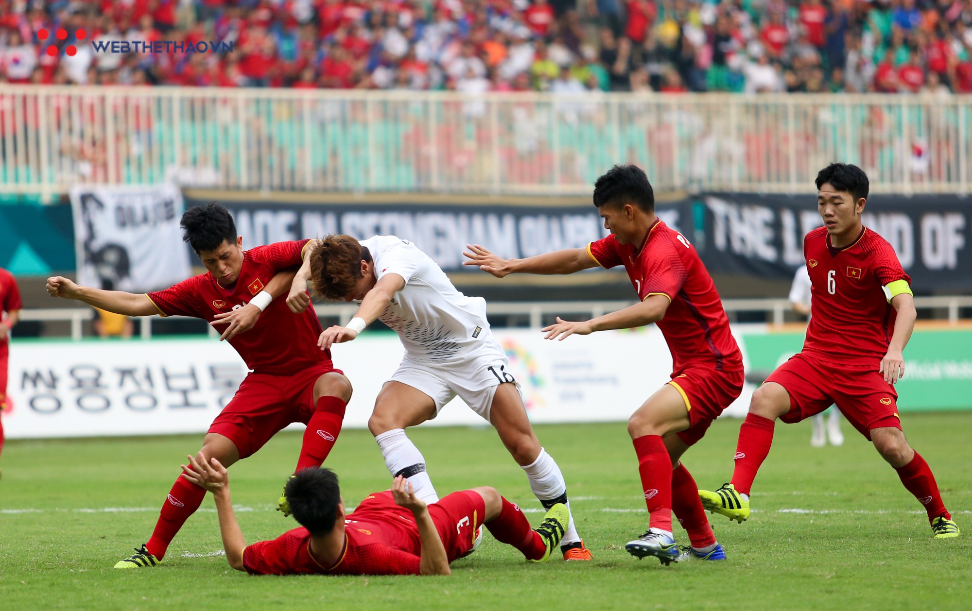 Sau ASIAD 2018, Hà Nội FC lo chấn thương, HAGL ngại cầu thủ xuống phong độ - Ảnh 3.