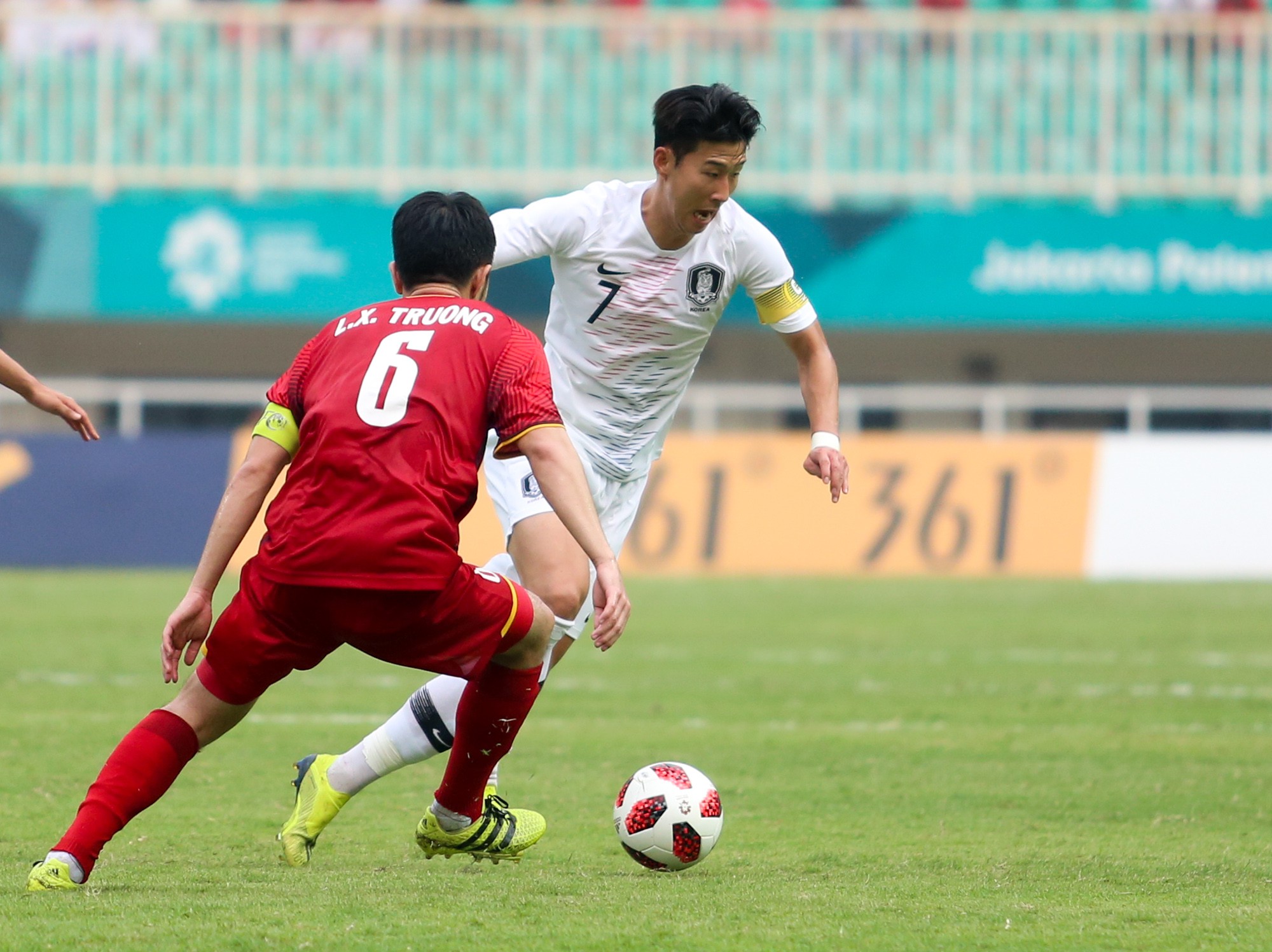 Báo Hàn Quốc ví cuộc đối đầu với Olympic Việt Nam như bán kết World Cup 2002   - Ảnh 1.