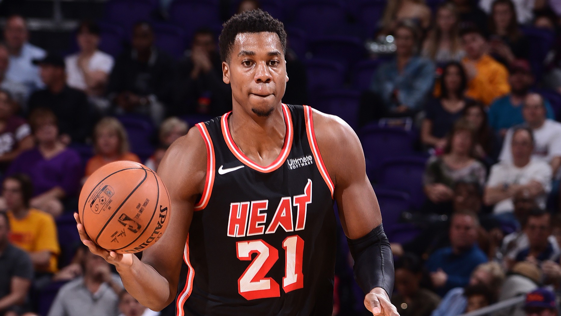 Hassan Whiteside gạt bỏ mọi mâu thuẫn với Miami Heat - Ảnh 2.