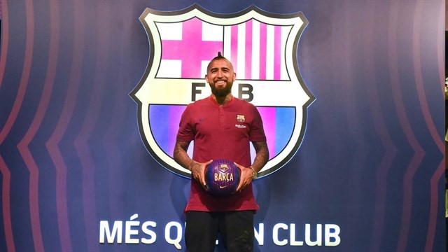 Có Vidal, Barca có thêm 1... Messi - Ảnh 1.