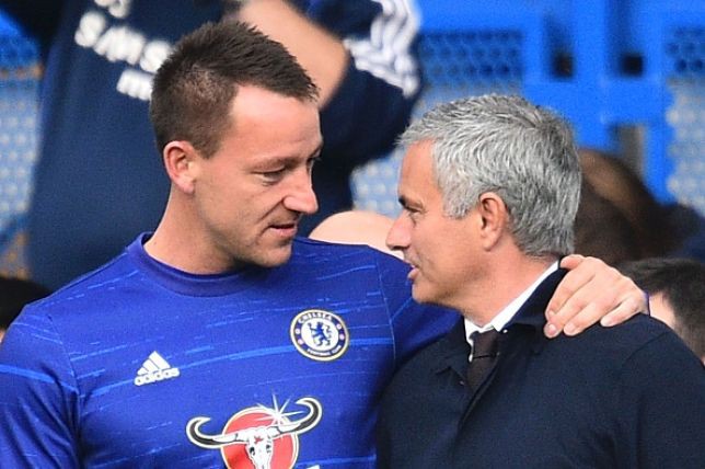 John Terry không tin MU của Jose Mourinho sẽ nằm trong Top 3 Ngoại hạng Anh mùa này - Ảnh 1.