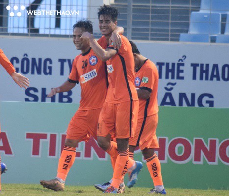 Ngô Viết Phú: “Cánh chim lạ” với bàn thắng để đời ở V.League 2018 - Ảnh 4.