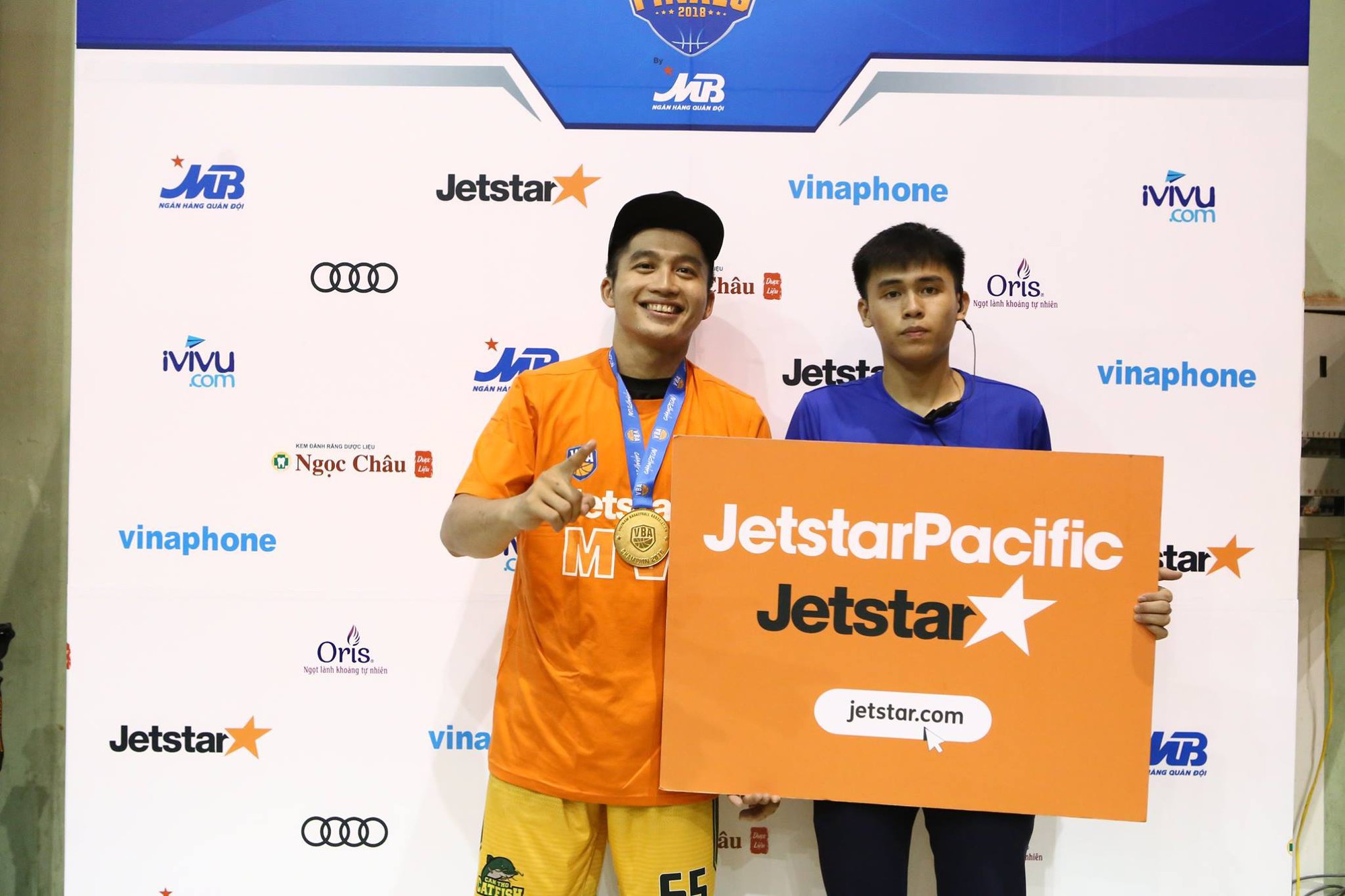 Cantho Catfish hoàn thành đội hình MVP, Phú Hoàng kết liễu đội bóng cũ và những điều có thể bạn đã bỏ qua tại VBA Finals Game 3 - Ảnh 2.