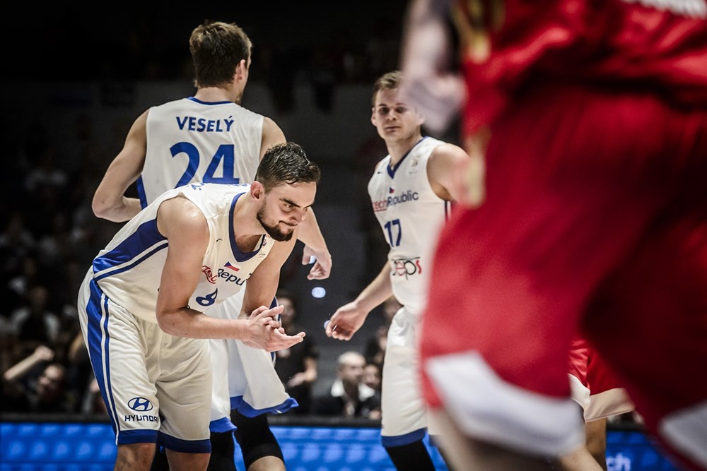 FIBA World Cup 2019 vòng loại thứ hai 13/9: Pháp thua sốc, Hy Lạp và Serbia long tranh hổ đấu - Ảnh 3.
