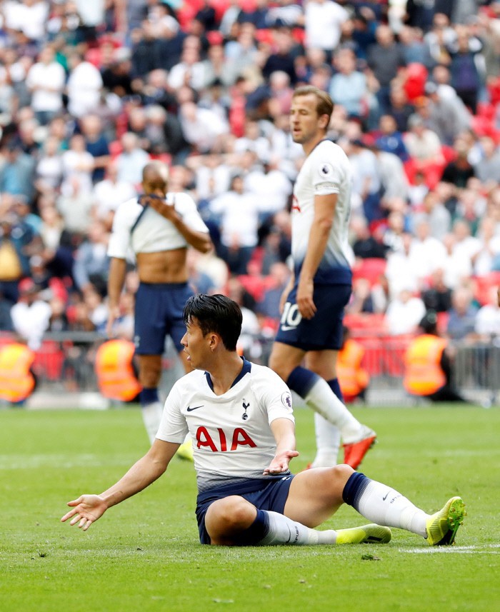 Pochettino đổ lỗi cho trọng tài sau thất bại cay đắng trước Liverpool - Ảnh 2.