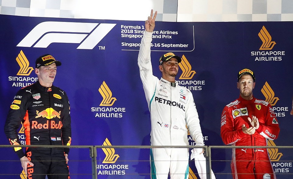 Đua chính thức Singapore GP 2018: Hamilton tiến gần tới chức vô địch - Ảnh 2.