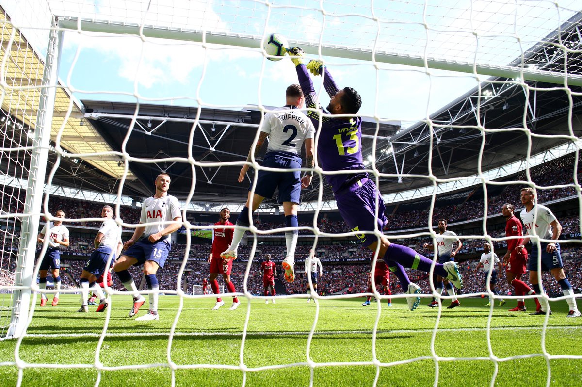 Wijnaldum tiết lộ kế hoạch “bao vây” thủ môn Tottenham để ghi bàn cho Liverpool - Ảnh 4.