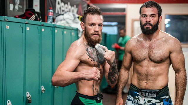 Võ sĩ Nga nói gì sau khi đối luyện cùng Conor McGregor? - Ảnh 3.