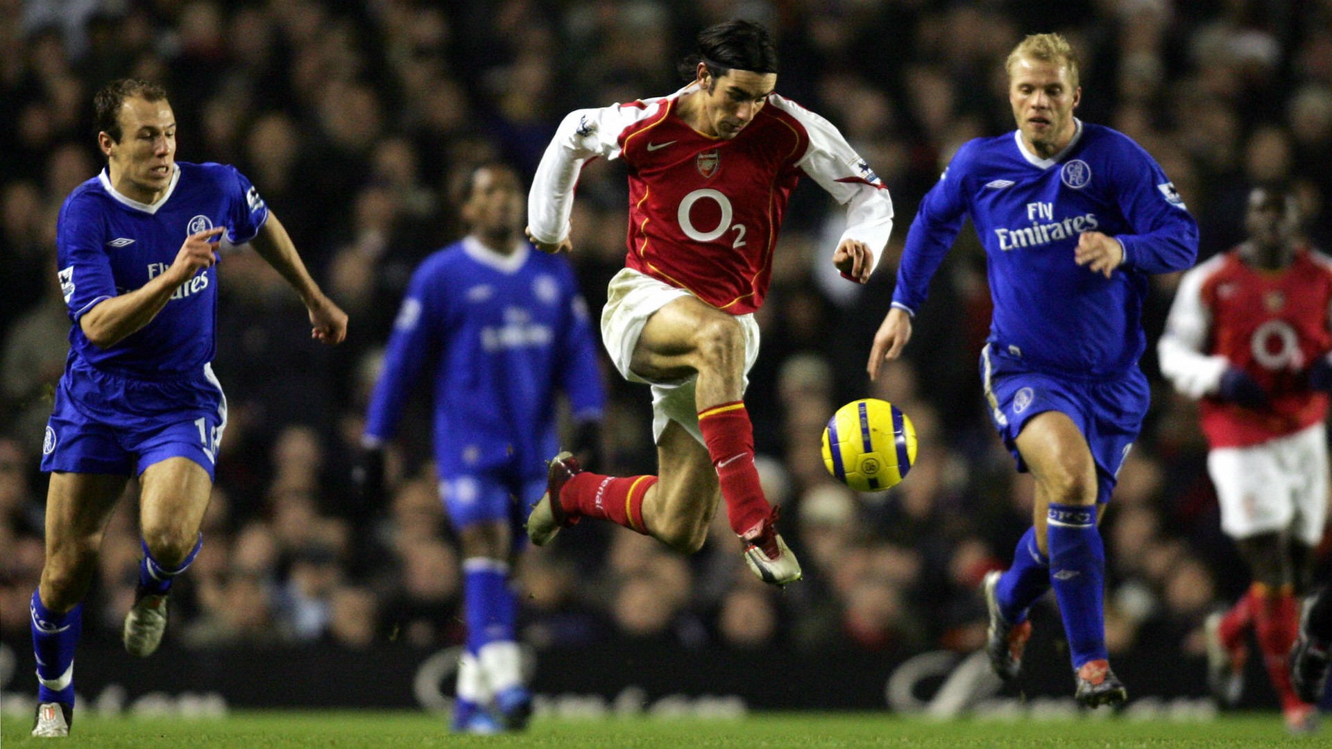 Quá khứ những đội thắng cả 5 vòng đầu mùa báo hiệu điều gì cho Liverpool và Chelsea? - Ảnh 1.