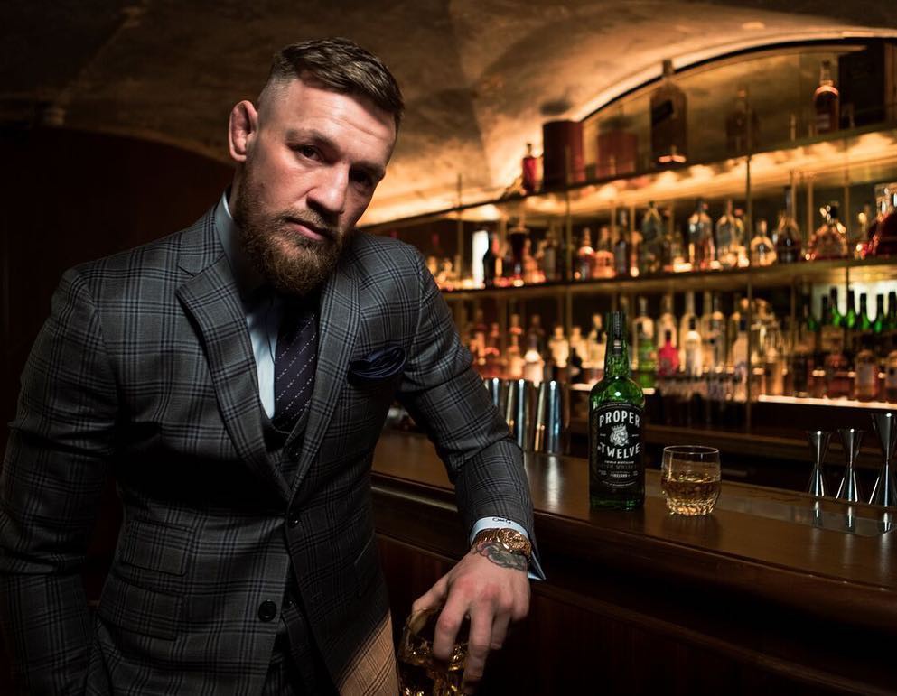 Conor McGregor tuyên bố vé vào cửa buổi họp báo UFC 229 là... một chai whiskey  - Ảnh 7.