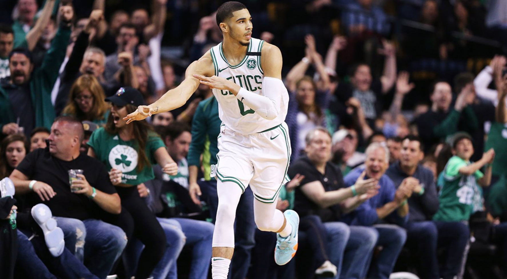 Sau nỗ lực đắc đạo với Kobe Bryant, Jayson Tatum tiếp tục học hỏi cựu siêu sao NBA khác - Ảnh 1.