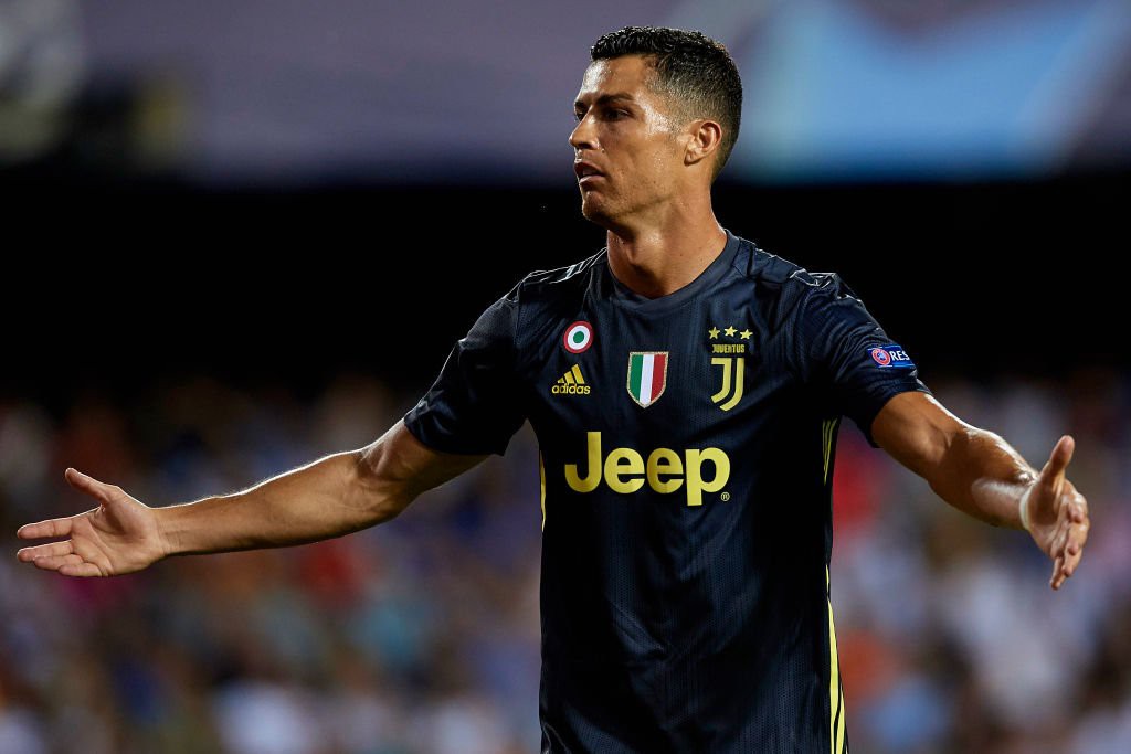 Thẻ đỏ khó tin của Ronaldo và 5 thống kê không thể bỏ qua trận Valencia-  Juventus - Ảnh 8.