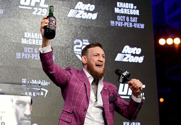 Conor McGregor... tài trợ ngược cho UFC và chính bản thân - Ảnh 2.