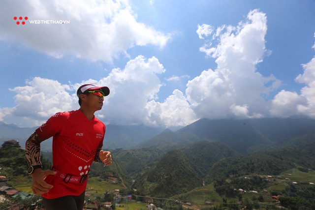 Vietnam Mountain Marathon 2018: Sải bước chân-Ngắm mùa vàng - Ảnh 2.
