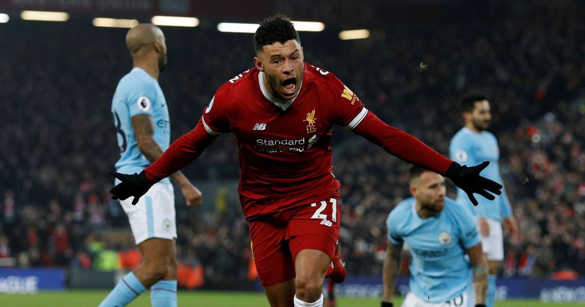 Tại sao HLV  Liverpool từ chối tham gia show truyền hình quay phòng thay đồ giống Man City?  - Ảnh 3.