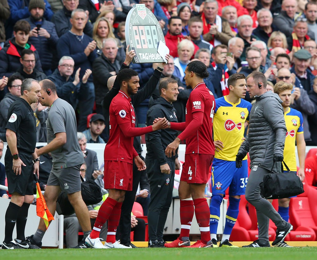 Liverpool hồi hộp chờ tin chấn thương của Van Dijk giữa lúc “nước sôi lửa bỏng” - Ảnh 5.