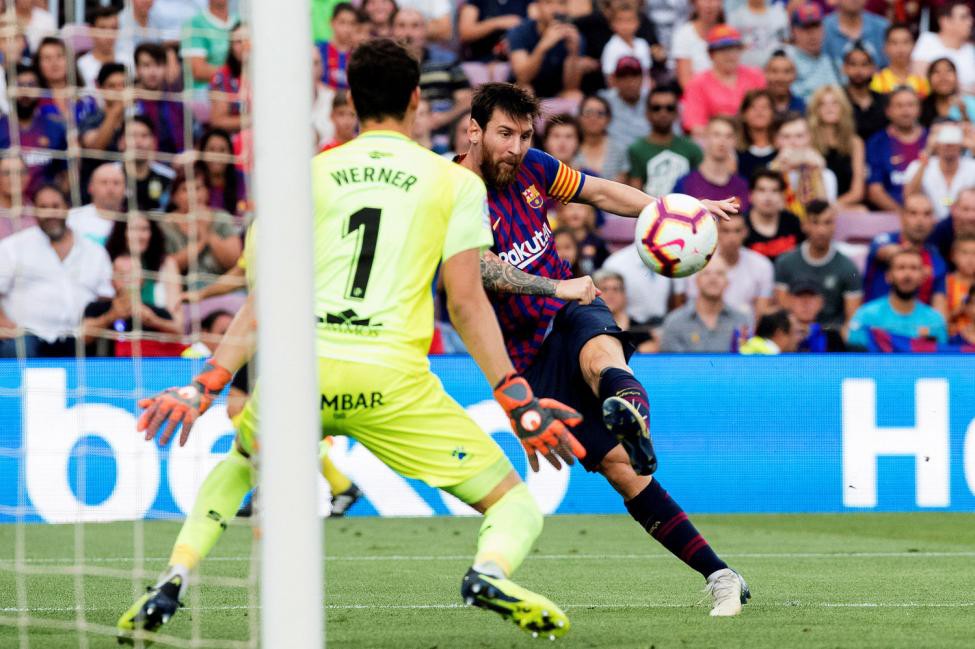 Duyên sân nhà Camp Nou sẽ giúp Messi áp sát kỷ lục của Vua bóng đá Pele - Ảnh 5.