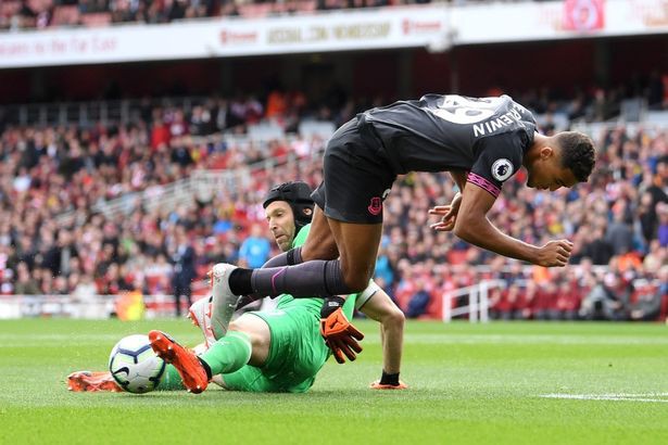 Siêu phẩm của Lacazette và 5 tình huống hấp dẫn có thể bạn bỏ lỡ khi Arsenal đánh bại Everton - Ảnh 5.