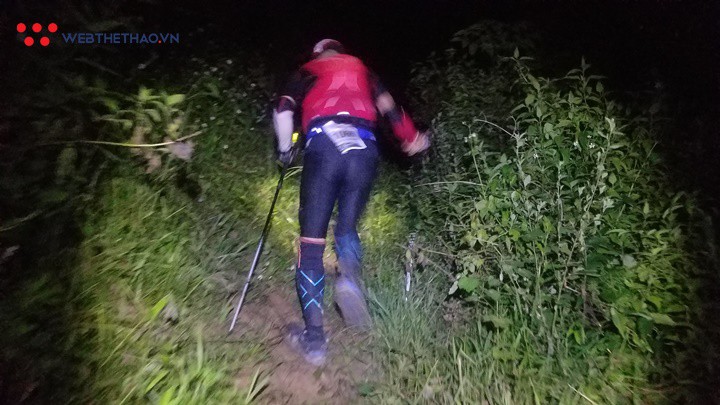 24 tiếng trải nghiệm sống sót 100km vượt núi rừng tại Vietnam Mountain Marathon 2018  - Ảnh 14.