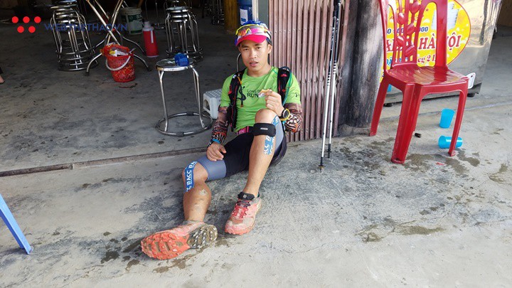 24 tiếng trải nghiệm sống sót 100km vượt núi rừng tại Vietnam Mountain Marathon 2018  - Ảnh 28.