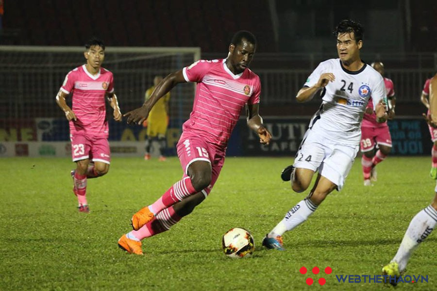 Thua Sài Gòn FC, HLV SHB Đà Nẵng oán trách đội nhà - Ảnh 1.
