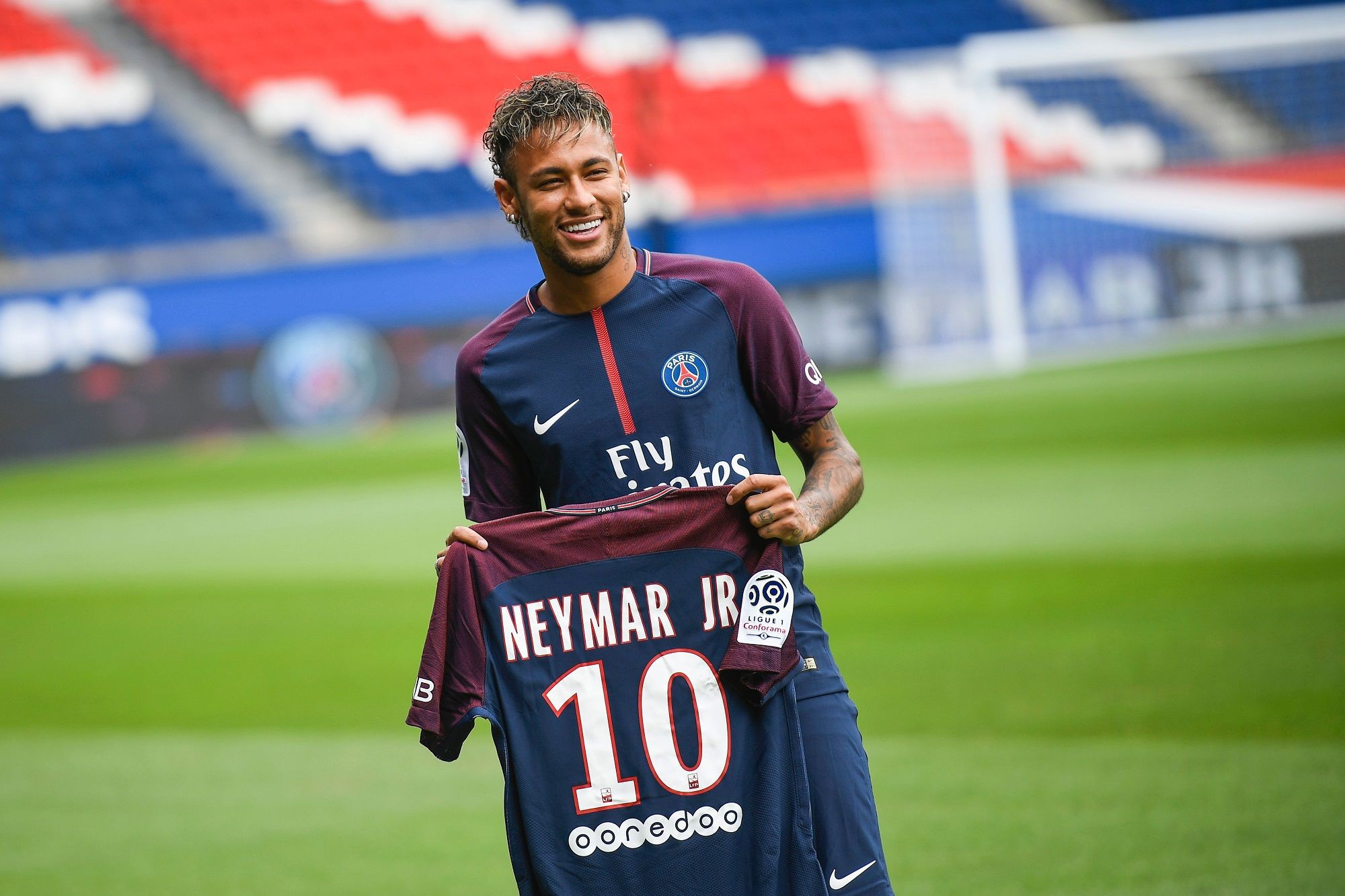 Barcelona trói các ngôi sao với hợp đồng khủng để tránh sự cố Neymar - Ảnh 2.