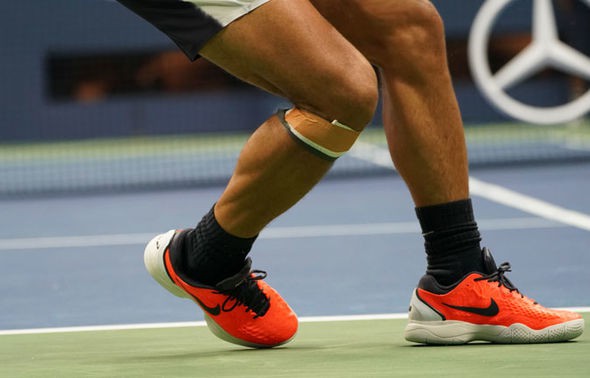Chấn thương bỏ dở bán kết US Open, Nadal có tính chuyện treo vợt? - Ảnh 3.