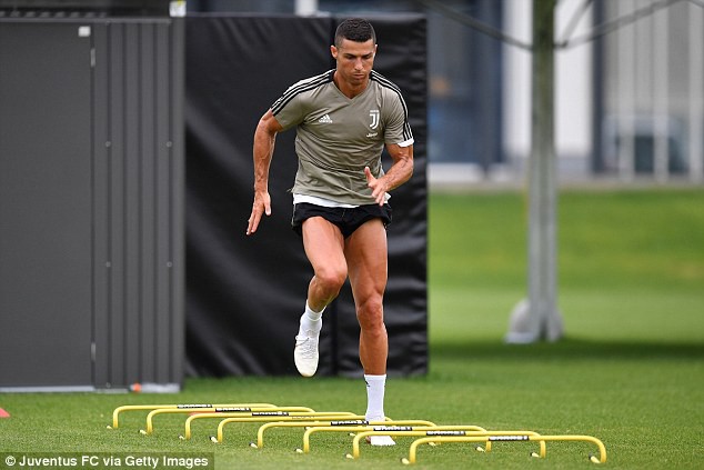 Juventus thiết kế giáo án riêng giúp Ronaldo bùng nổ bàn thắng trong năm 2019? - Ảnh 7.