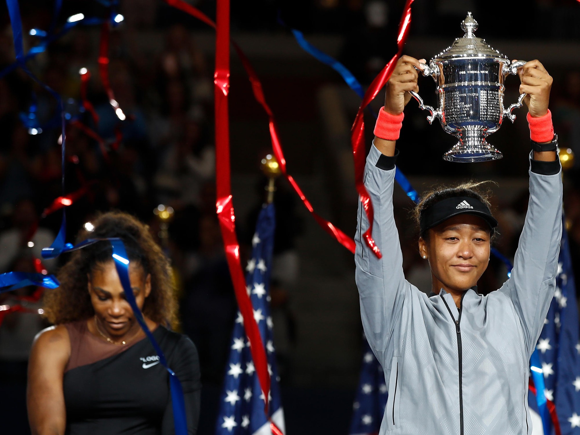 Chung kết US Open: Osaka gây sốc hạ đàn chị Serene Williams để lần đầu đăng quang Grand Slam - Ảnh 4.