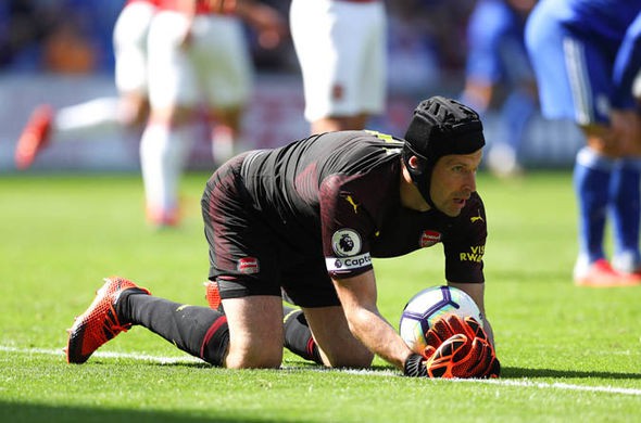 5 câu đố đợi HLV Emery giải quyết giúp Arsenal hồi sinh - Ảnh 1.