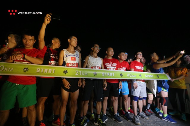 Trang An Marathon 2018: Vũ Văn Sơn vô địch trên sân nhà cố đô Hoa Lư - Ảnh 4.