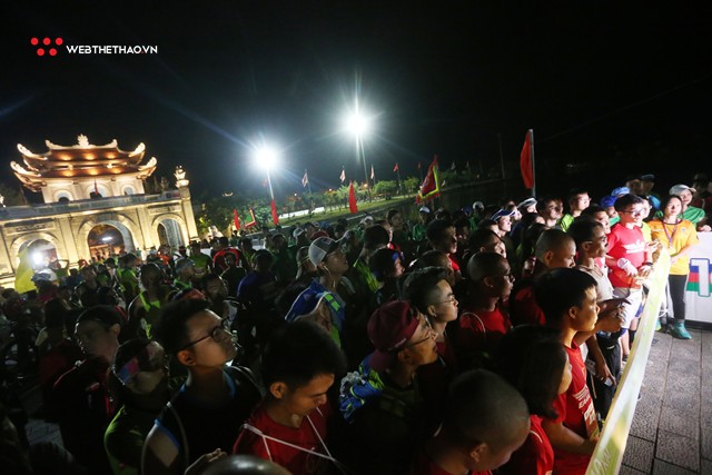 Trang An Marathon 2018: Vũ Văn Sơn vô địch trên sân nhà cố đô Hoa Lư - Ảnh 2.