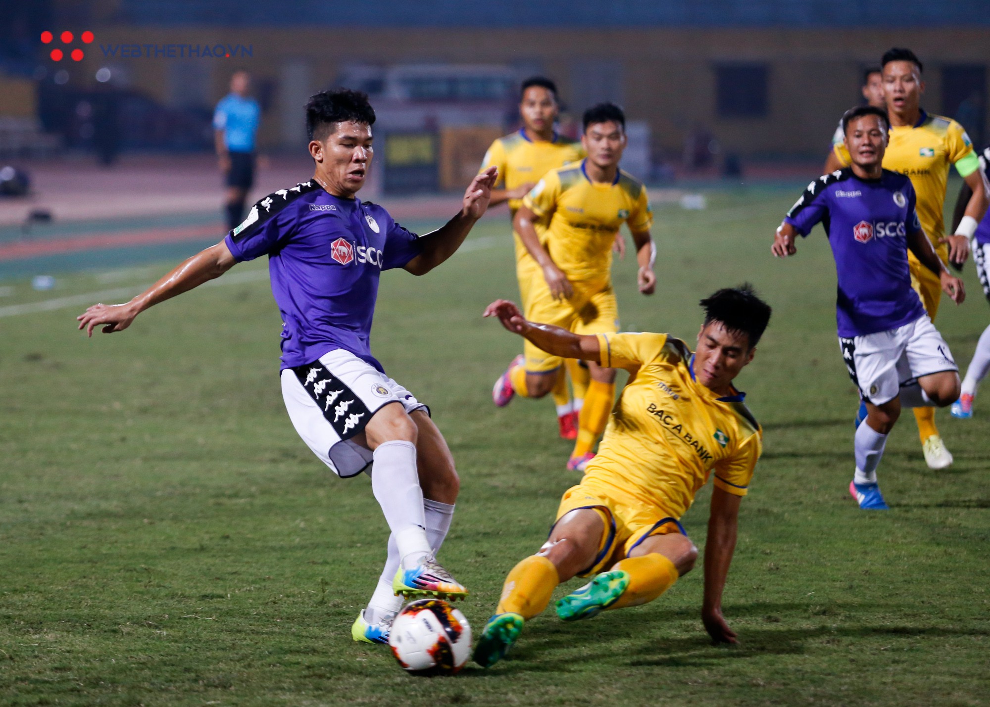 Cậy nhờ chân sút xuất sắc nhất lịch sử, Hà Nội FC lập kỷ lục vô địch V.League - Ảnh 1.